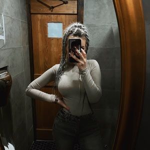 Meet your Posher, Livia